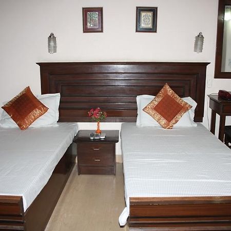 دلهي Jeraths Villa Bed And Breakfast المظهر الخارجي الصورة